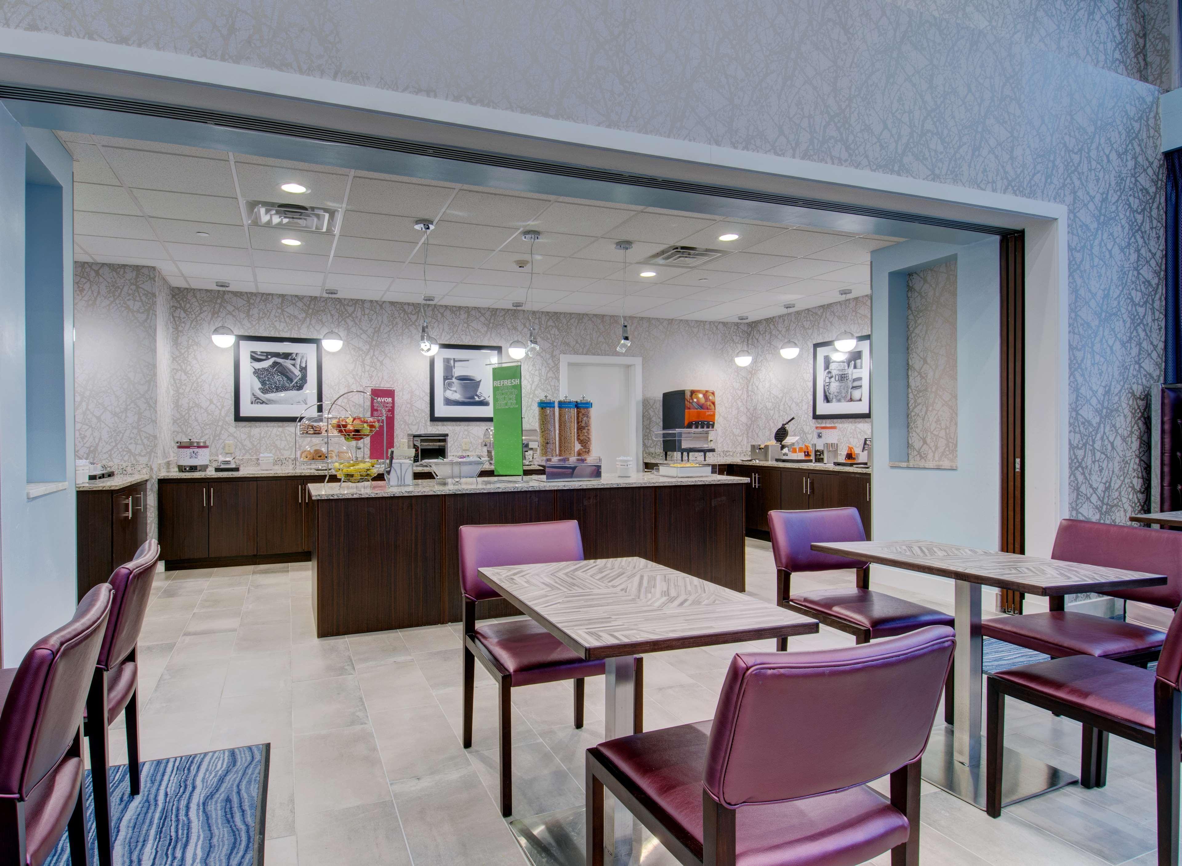 Hampton Inn & Suites Boston/Stoughton Ngoại thất bức ảnh