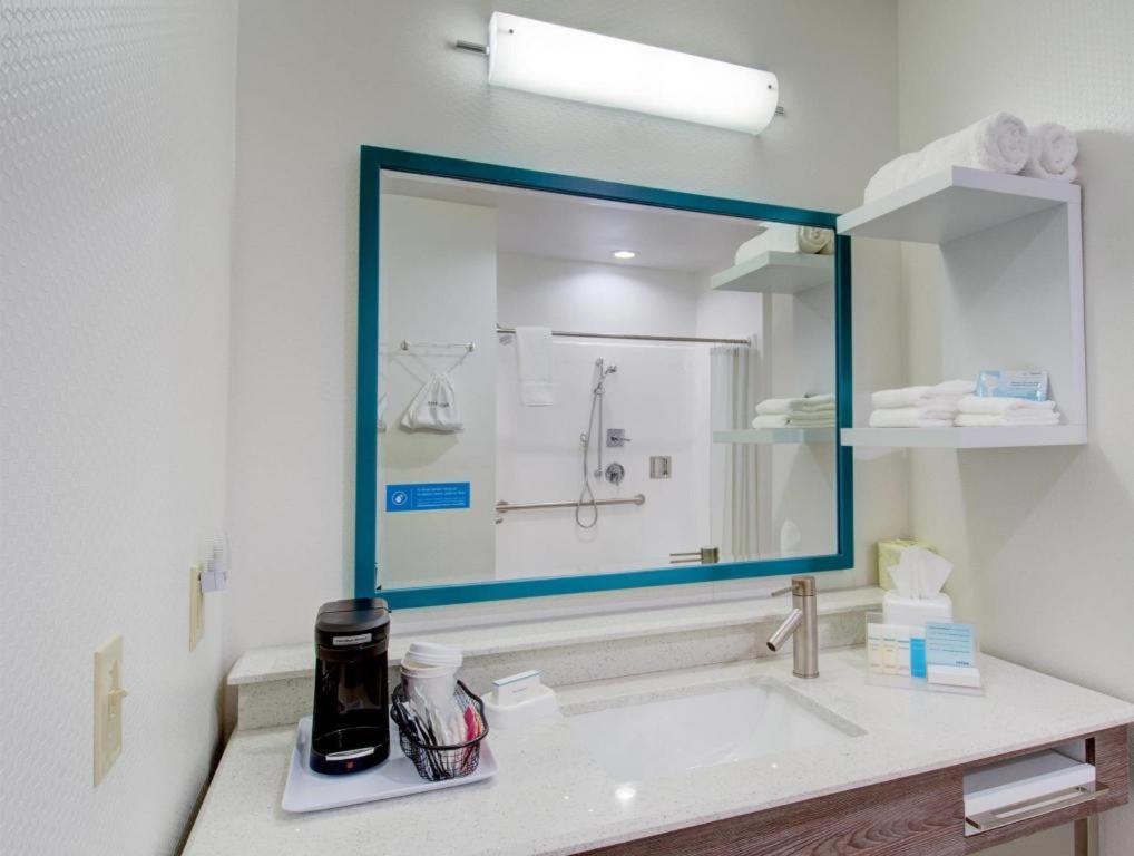Hampton Inn & Suites Boston/Stoughton Ngoại thất bức ảnh